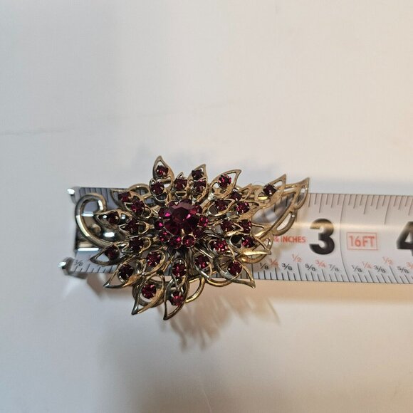 Gold Tone Leaf Shape Red Rhinestone Brooch Floral Flower Pin Unmarked - Picture 8 of 11